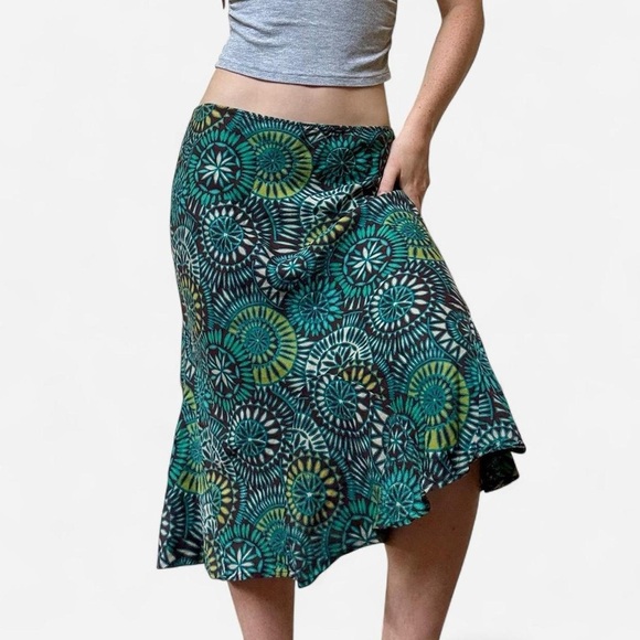 Green patterned linen midi skirt with ruffle - Picture 3 of 8
